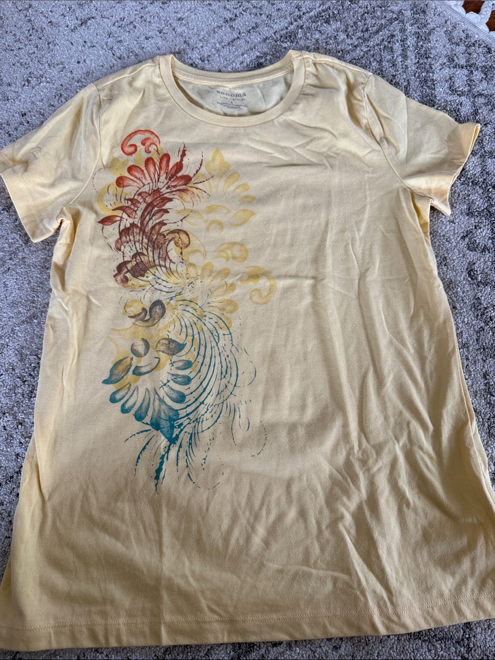 Artistic Floral Graphic Tee - Yellow
